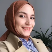 Psk. Ayşenur Eren Ergin — Psikoloji, Sakarya. Portre fotoğrafı.