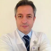 Fzt. Adil Akın — Fizyoterapi Ve Rehabilitasyon, İstanbul. Portre fotoğrafı.