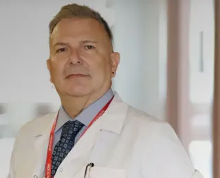 Op. Dr. Özkan Ergür profilinde yer alan galeri fotoğrafı.