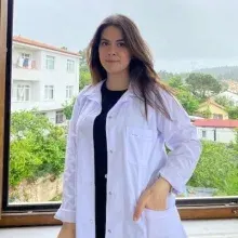 Psk. Ayşegül Yıldırım — Psikoloji, İstanbul. Portre fotoğrafı.