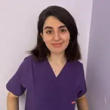 Dkt. Elif Pekel — Dil ve Konuşma Terapisi, Sakarya. Portre fotoğrafı.