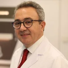 Uzm. Dr. Ali Balık — Çocuk Sağlığı Ve Hastalıkları, Kadıköy, İstanbul. Portre fotoğrafı.
