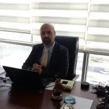 Prof. Dr. Mete Baba — Dermatoloji, Adana. Portre fotoğrafı.