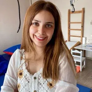 Erg. Aylin Sönmez — Ergoterapi, Hatay. Portre fotoğrafı.