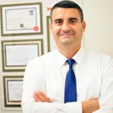 Prof. Dr. Veysel Şal — Bahçelievler, İstanbul. Portre fotoğrafı.