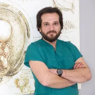 Op. Dr. Emrah Ergun — Kadın Hastalıkları Ve Doğum, Korkuteli, Antalya. Portre fotoğrafı.