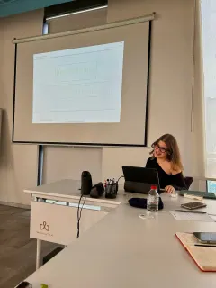 Dkt. Zeynep Çelik profilinde yer alan galeri fotoğrafı.