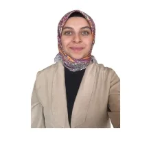 Dyt. Fatma Bahcıvan — Diyetisyen. Portre fotoğrafı.
