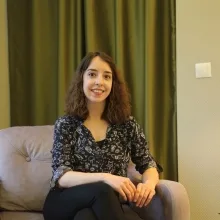 Psk. Selin Çalışkanlar — Psikoloji, Ankara. Portre fotoğrafı.