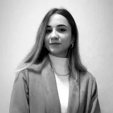 Dyt. Selin Hanlıoğlu — Diyetisyen. Portre fotoğrafı.