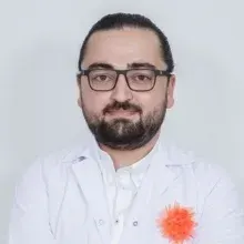Dt. Taylan Sarıcaoğlu — Diş Hekimi, Ankara. Portre fotoğrafı.