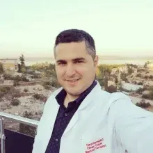 Fzt. Ömer Topal — Fizyoterapi Ve Rehabilitasyon, Adana. Portre fotoğrafı.