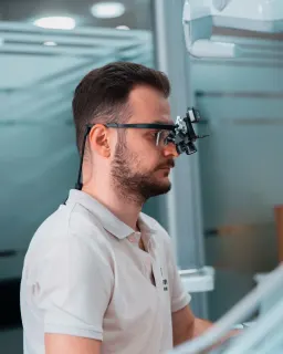 Dt. Berkhan Demir profilinde yer alan galeri fotoğrafı.