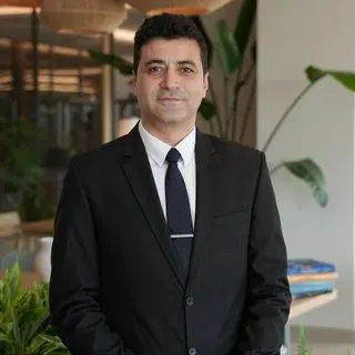 Dr. M. Akif Akçal — Ortopedi Ve Travmatoloji, Antalya. Portre fotoğrafı.