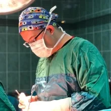 Op. Dr. Önder Başeğmez — Kadın Hastalıkları Ve Doğum, Çukurova, Adana. Portre fotoğrafı.