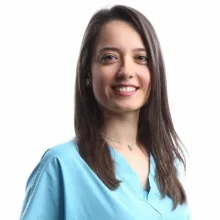Dr. Dt. Gülin Seymen Sarı — Nilüfer, Bursa. Portre fotoğrafı.