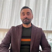 Uzm. Ody. Onur Murat Menteşe — Odyoloji (Dil, Konuşma ve Ses Bozuklukları). Portre fotoğrafı.
