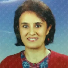 Uzm. Dr. Nurten Demirel — Çocuk Sağlığı Ve Hastalıkları, Yenimahalle, Ankara. Portre fotoğrafı.