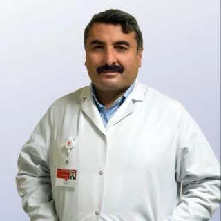 Prof. Dr. Atilla Polat — Ortopedi Ve Travmatoloji, Ümraniye, İstanbul. Portre fotoğrafı.