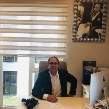 Op. Dr. Ümit Çakır — Kulak Burun Boğaz, Bursa. Portre fotoğrafı.