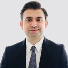 Doç. Dr. Kiper Aslan — Kadın Hastalıkları Ve Doğum, Nilüfer, Bursa. Portre fotoğrafı.