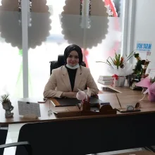 Psk. Elif Akgün Yarımoğlu — Psikoloji. Portre fotoğrafı.