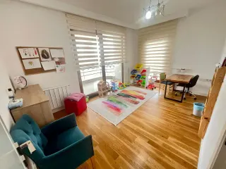 Uzm. Dkt. Aslıhan Şen Çetintaş profilinde yer alan galeri fotoğrafı.