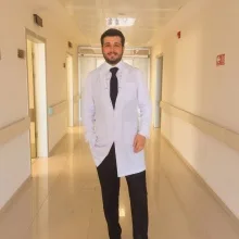 Op. Dr. Tolga Akbıyık — Beyin Ve Sinir Cerrahisi. Portre fotoğrafı.