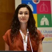 Op. Dr. Seda Kahraman Aydın — Göğüs Cerrahisi, Buca, İzmir. Portre fotoğrafı.