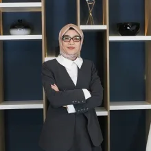 Dr. Hatice Karaköse Örnek — Kupa terapi (hacamat), Isparta. Portre fotoğrafı.