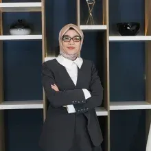 Dr. Hatice Karaköse Örnek — Kupa terapi (hacamat), Isparta. Portre fotoğrafı.