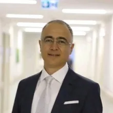 Prof. Dr. Selçuk Ayas — İstanbul. Portre fotoğrafı.