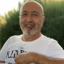 Prof. Dr. Tanju Uçar — Beyin Ve Sinir Cerrahisi, Konyaaltı, Antalya. Portre fotoğrafı.
