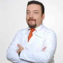 Uzm. Dr. Özcan Aydoğdu — Enfeksiyon Hastalıkları, Bafra, Samsun. Portre fotoğrafı.