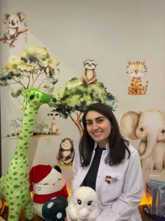 Uzm. Dt. Utku Yasemin Yılmaz profilinde yer alan galeri fotoğrafı.