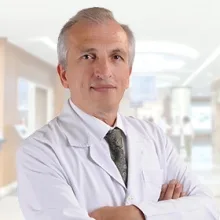 Uzm. Dr. İsmail Hakkı Öztürk — Tıbbi Biyokimya, Canik, Samsun. Portre fotoğrafı.