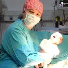 Op. Dr. Serçin Ordu — Kadın Hastalıkları Ve Doğum, İstanbul. Portre fotoğrafı.