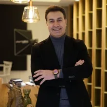 Prof. Dr. Fahrettin Yılmaz — Kulak Burun Boğaz, İstanbul. Portre fotoğrafı.