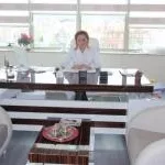 Uzm. Dr. Hatice Erdem — Dermatoloji, Bursa. Portre fotoğrafı.