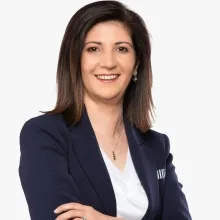 Prof. Dr. Figen Ateşci — Psikiyatri, Denizli. Portre fotoğrafı.