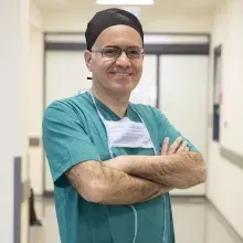 Op. Dr. Mehmet Reşit Önen — Beyin Ve Sinir Cerrahisi, Maltepe, İstanbul. Portre fotoğrafı.