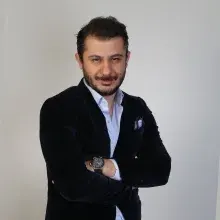 Psk. Arif İlker Şahin — Psikoloji, Manisa. Portre fotoğrafı.