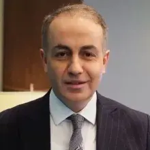 Doç. Dr. Mehmet Burak Yalçın — Ortopedi Ve Travmatoloji, Bahçelievler, İstanbul. Portre fotoğrafı.