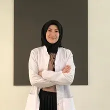 Dyt. Meryem Hafızoğlu — Diyetisyen, İstanbul. Portre fotoğrafı.