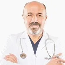 Prof. Dr. Ünal Açıkel — Kalp Ve Damar Cerrahisi, Denizli. Portre fotoğrafı.