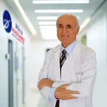 Prof. Dr. Erhan Ekinci — Göğüs Hastalıkları, Pendik, İstanbul. Portre fotoğrafı.