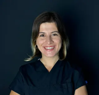 Dt. Emine Efe profilinde yer alan galeri fotoğrafı.