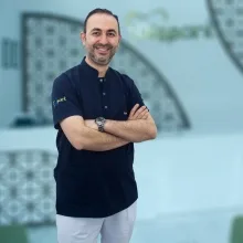 Dt. İsmail Türkoğlu — Diş Hekimi, Selçuklu, Konya. Portre fotoğrafı.