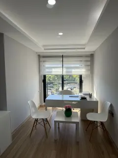 Uzm. Dkt. Elif Yılmaz profilinde yer alan galeri fotoğrafı.