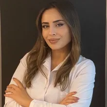 Uzm. Dyt. Elif Kubilay — Diyetisyen, İstanbul. Portre fotoğrafı.